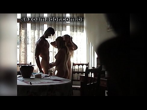 ❤️ Sexveninder inviterer en kæmpe mand og en trekant med ham ❤❌ Porno at da.sexafinkarasskaz.ru ️❤