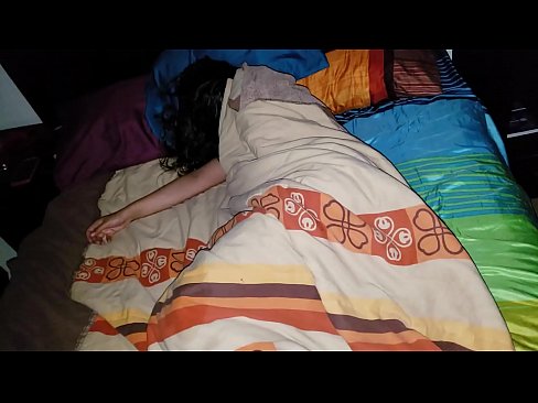 ❤️ Stedbarn skælder sin unge stedmor ud, mens hun sover. ❤❌ Porno at da.sexafinkarasskaz.ru ️❤